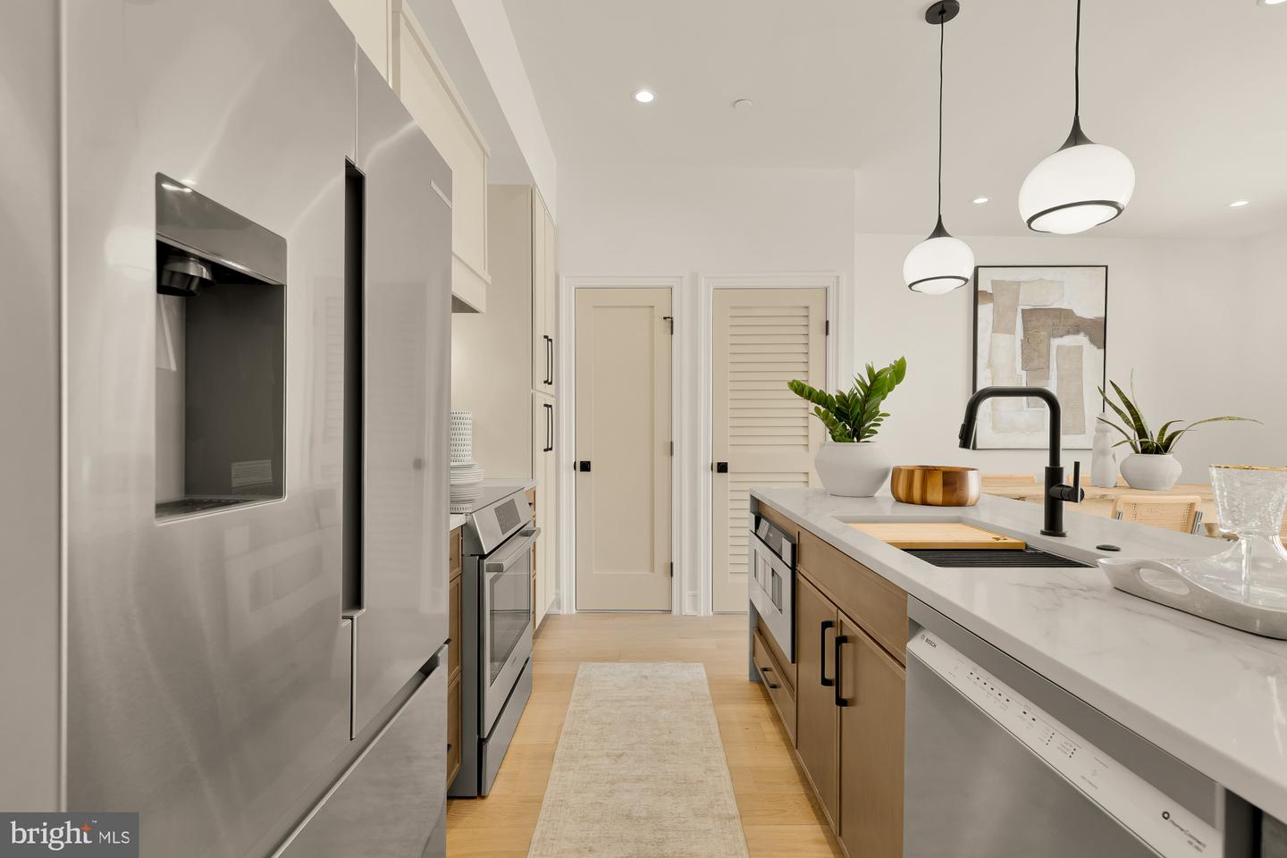1463 Harvard St Nw #ph8 Property Photo 10