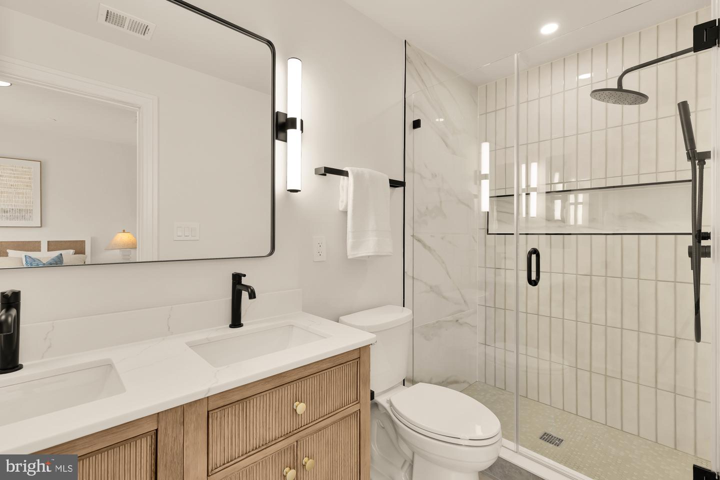 1463 Harvard St Nw #ph8 Property Photo 24