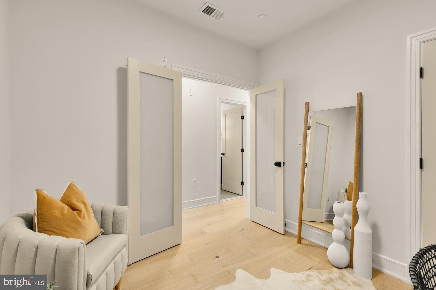 1463 Harvard St Nw #ph8 Property Photo 29