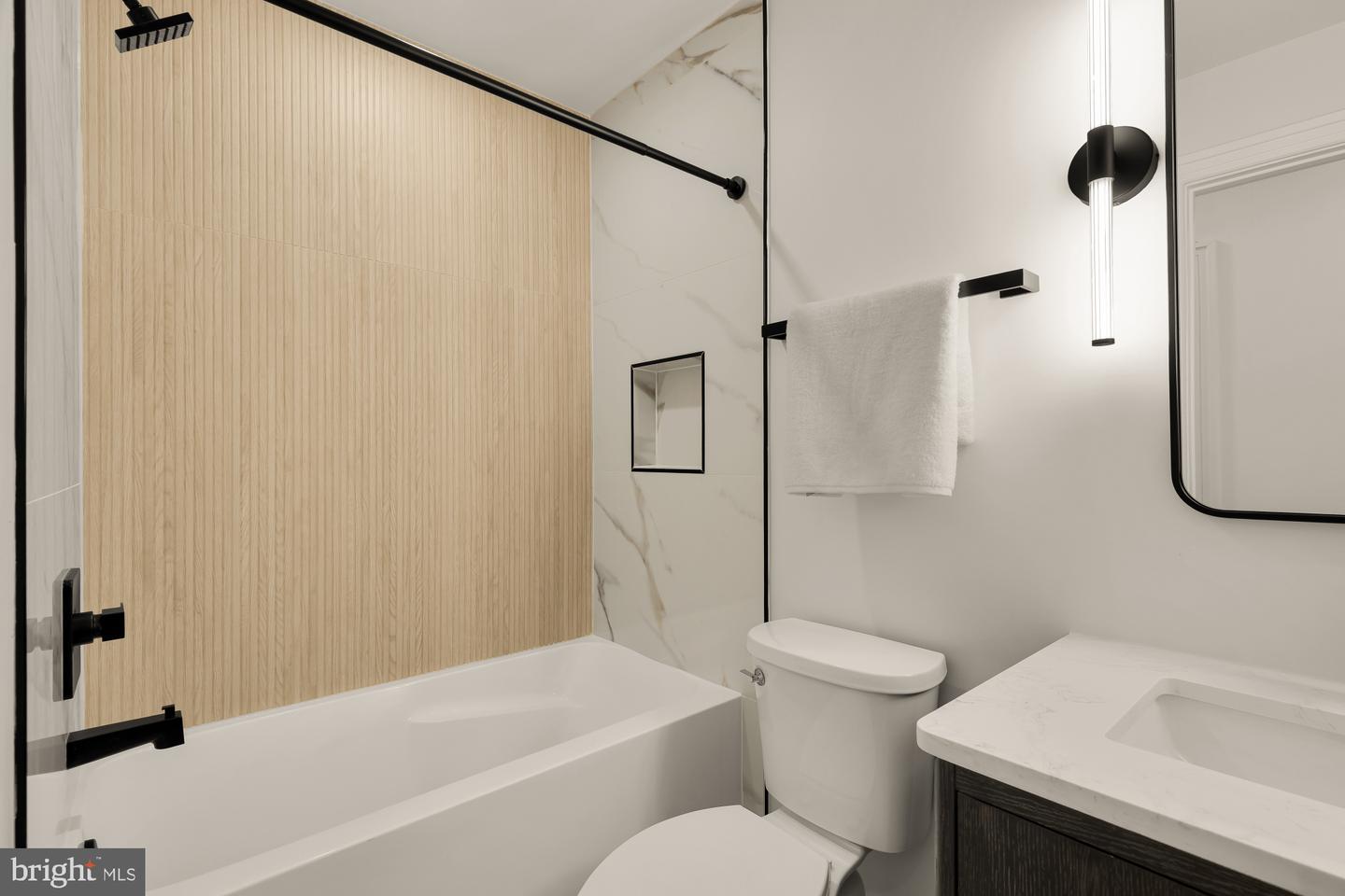 1463 Harvard St Nw #ph8 Property Photo 31