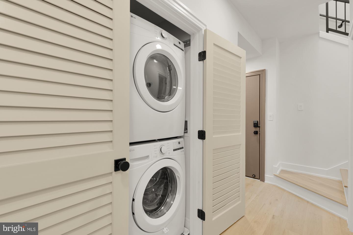 1463 Harvard St Nw #ph8 Property Photo 33