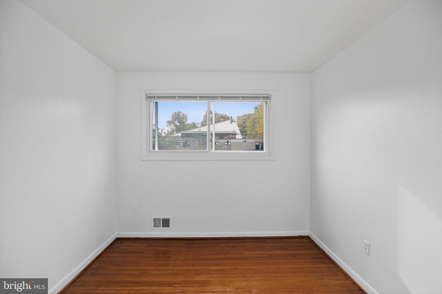 1432 41st St Se Property Photo 18