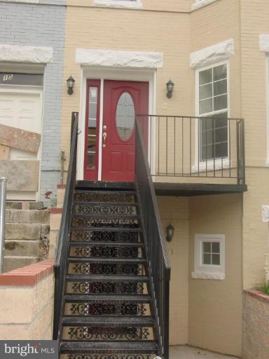 13 NE S ST NE #A Property Photo 1