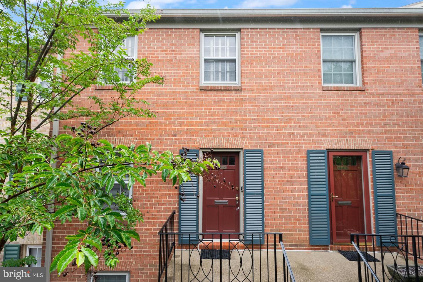 1642 BEEKMAN PL NW #A Property Photo 1