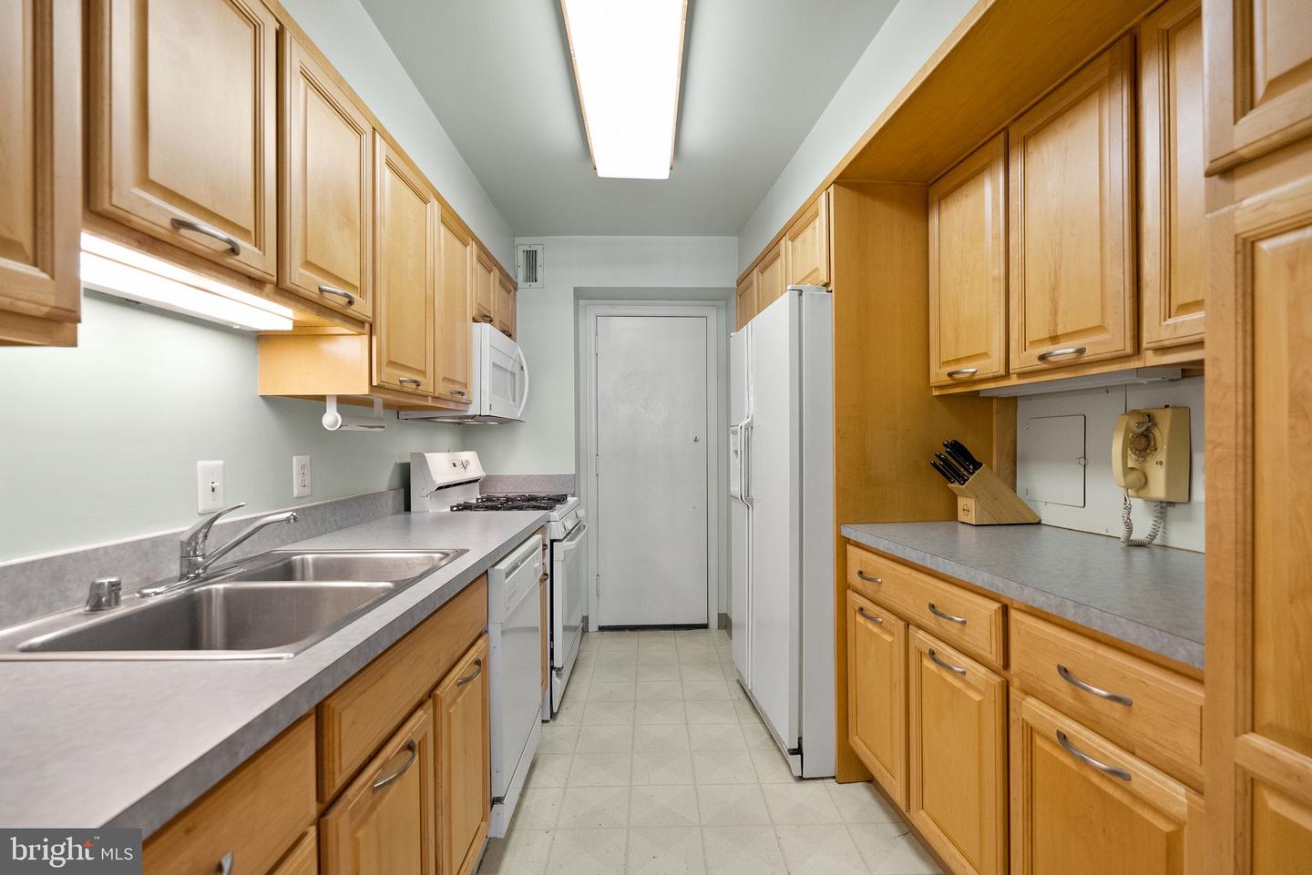 700 New Hampshire Ave Nw #912 Property Photo 8