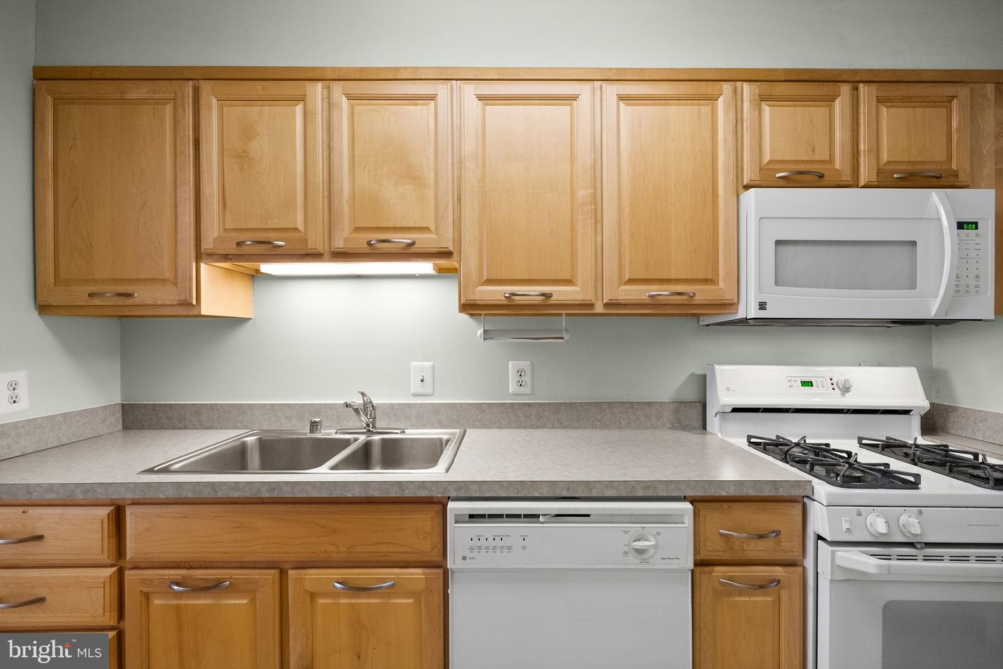 700 New Hampshire Ave Nw #912 Property Photo 11