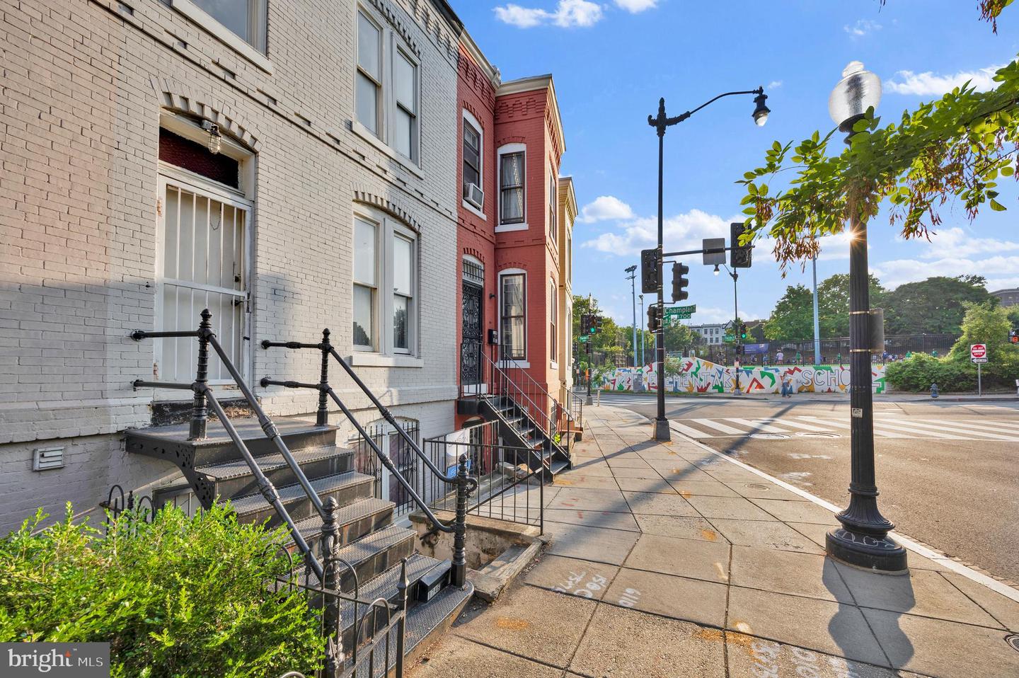 1746 V St Nw Property Photo 2
