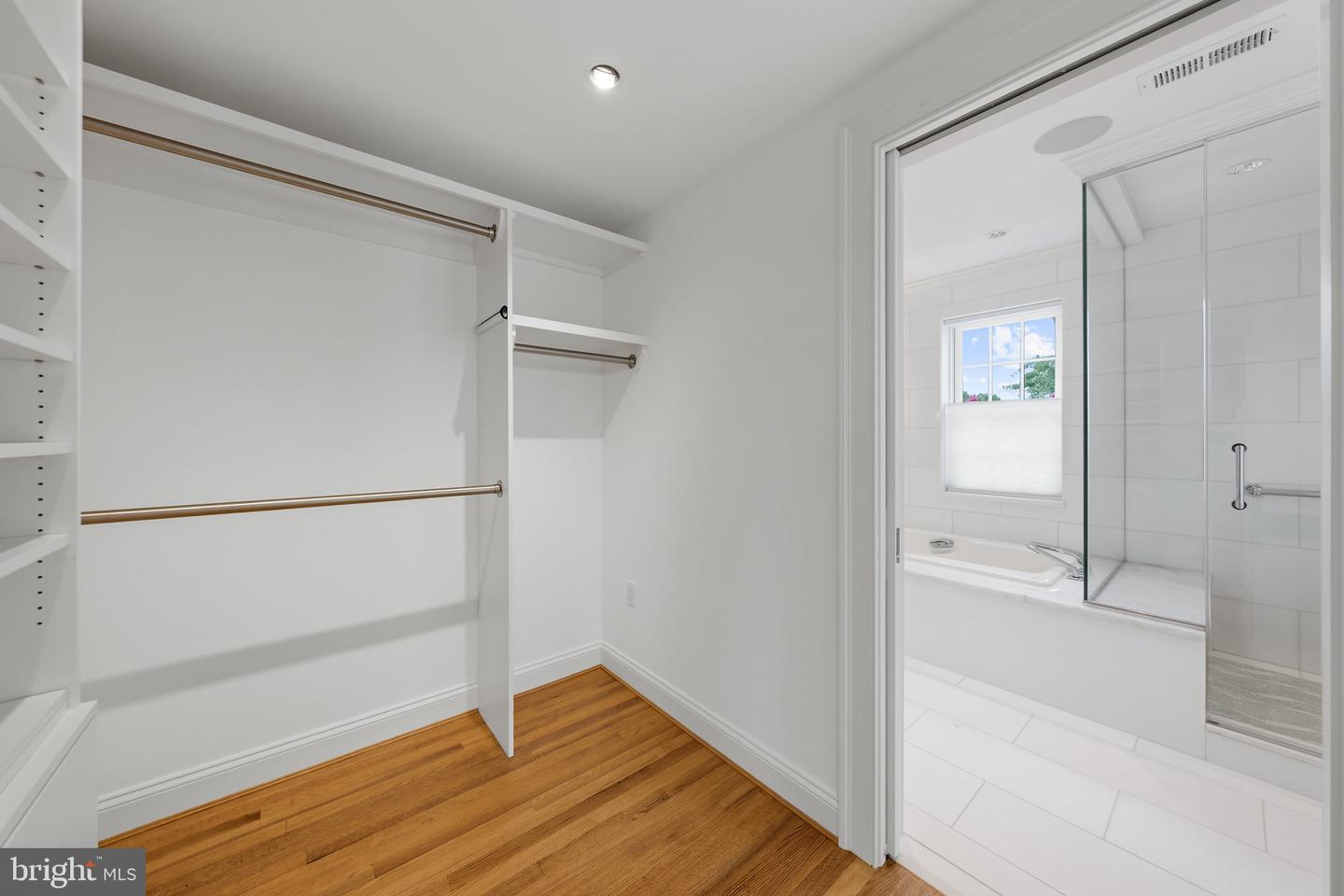 1706 Surrey Ln Nw Property Photo 30
