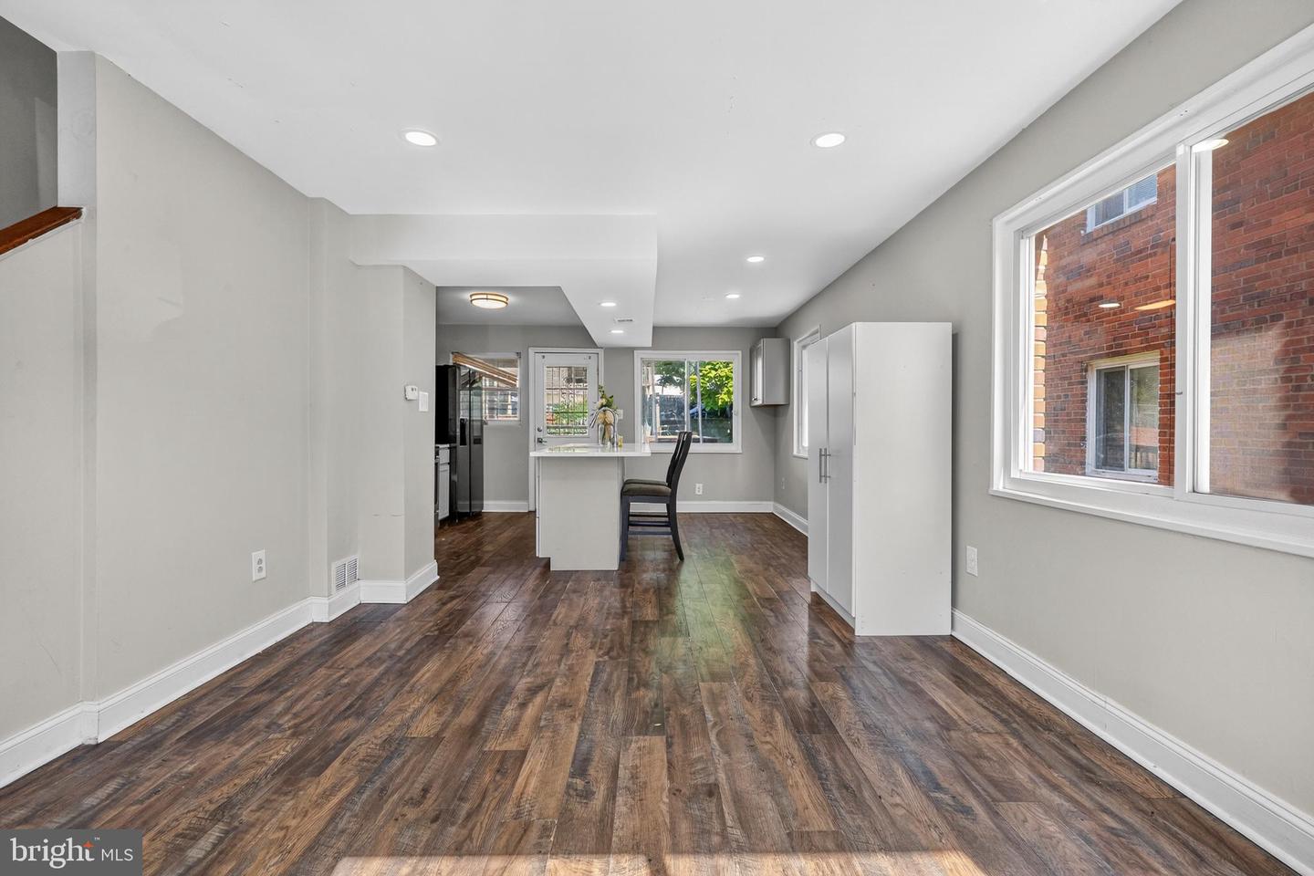 206 53rd St Ne Property Photo 17