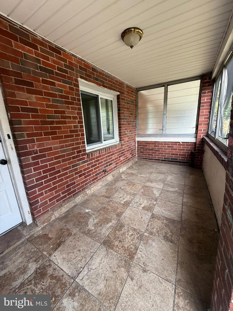 3426 Baker St Ne Property Photo 13