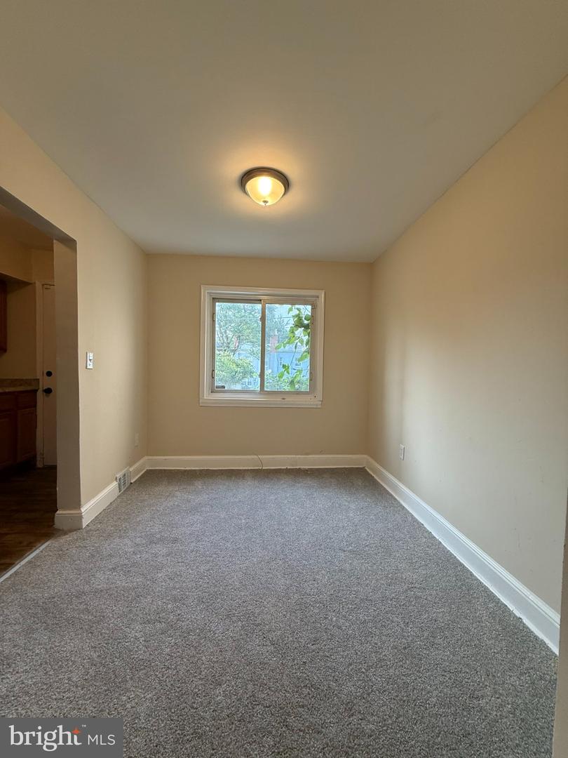3426 Baker St Ne Property Photo 16