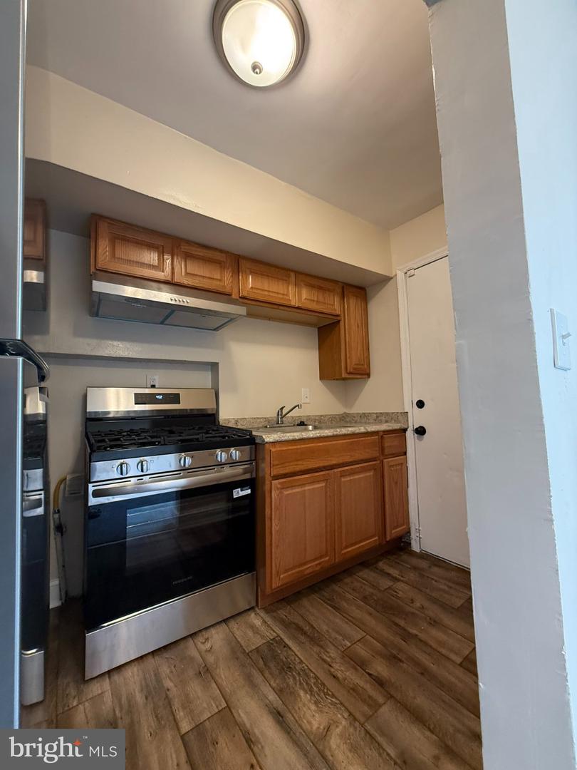 3426 Baker St Ne Property Photo 17