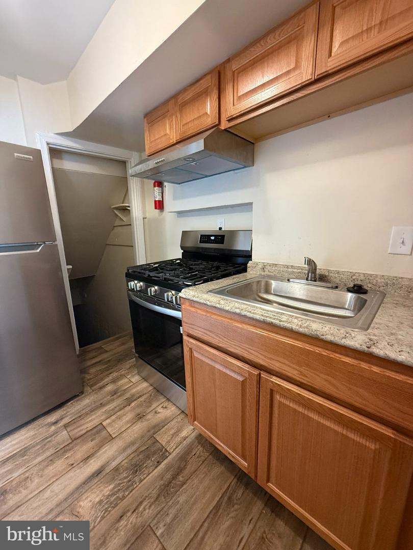 3426 Baker St Ne Property Photo 18