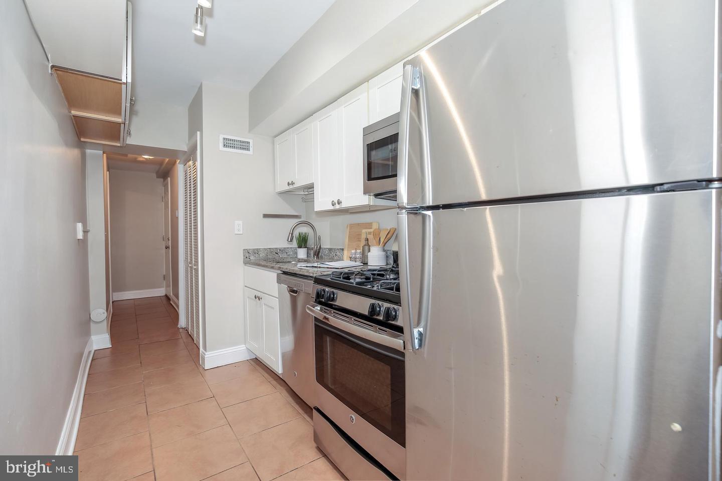 1251 Meigs Pl Ne #1 Property Photo 7