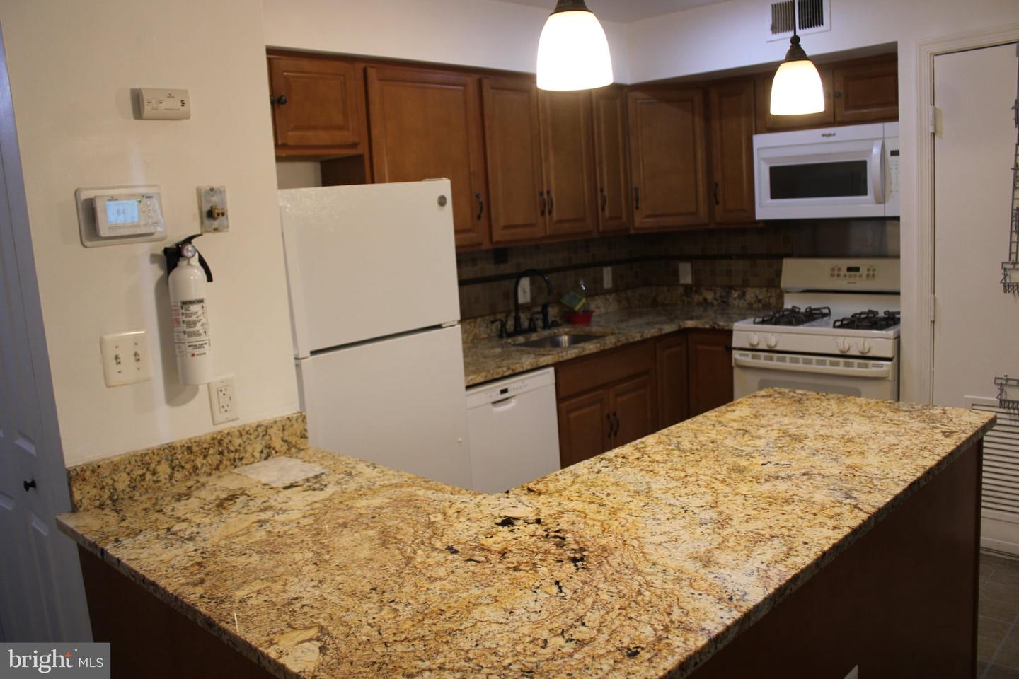 3028 Pineview Ct Ne #3028 Property Photo 2