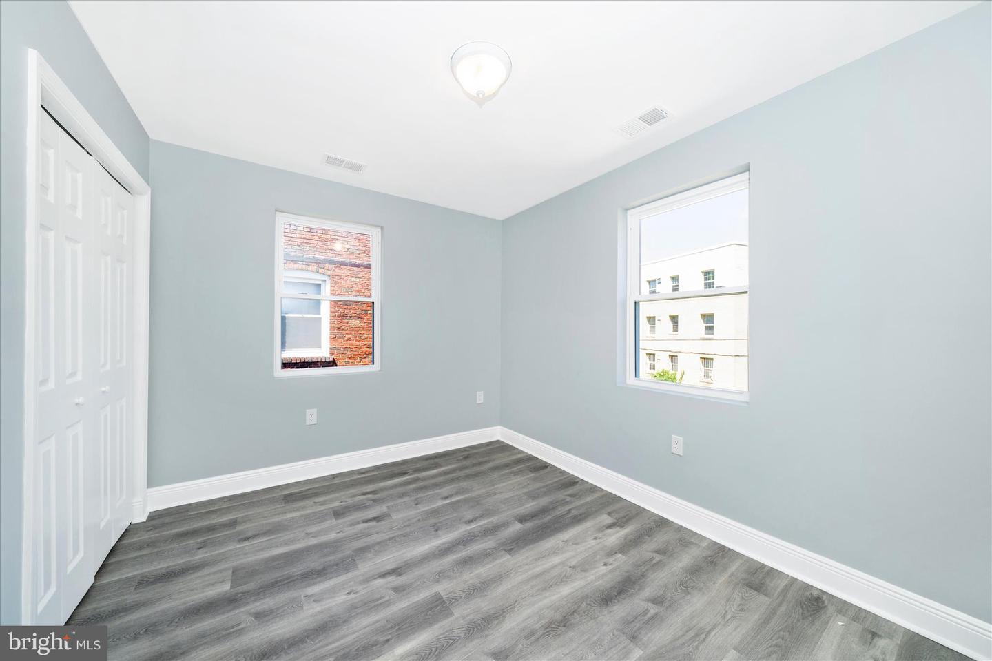 2908 2nd St Se #d Property Photo 15