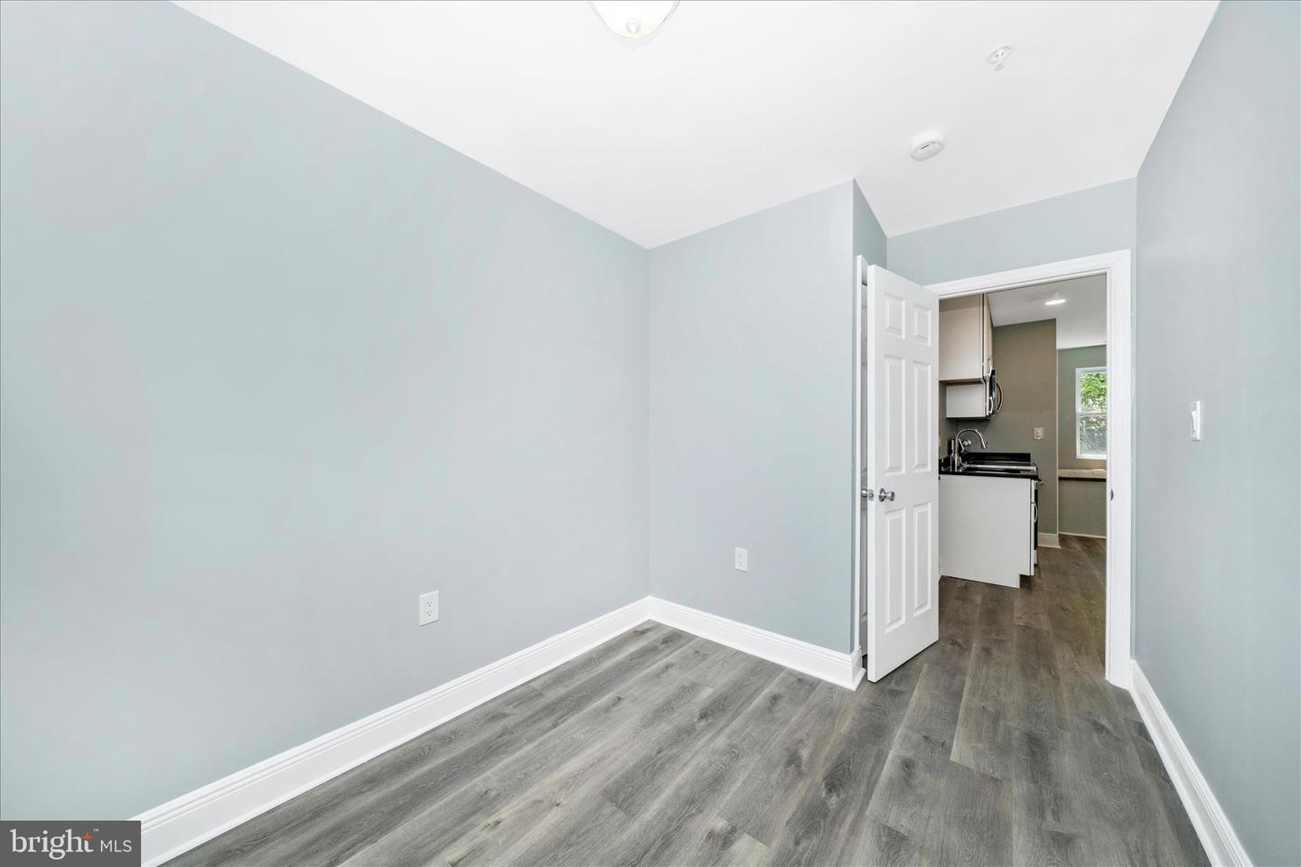 2908 2nd St Se #d Property Photo 17