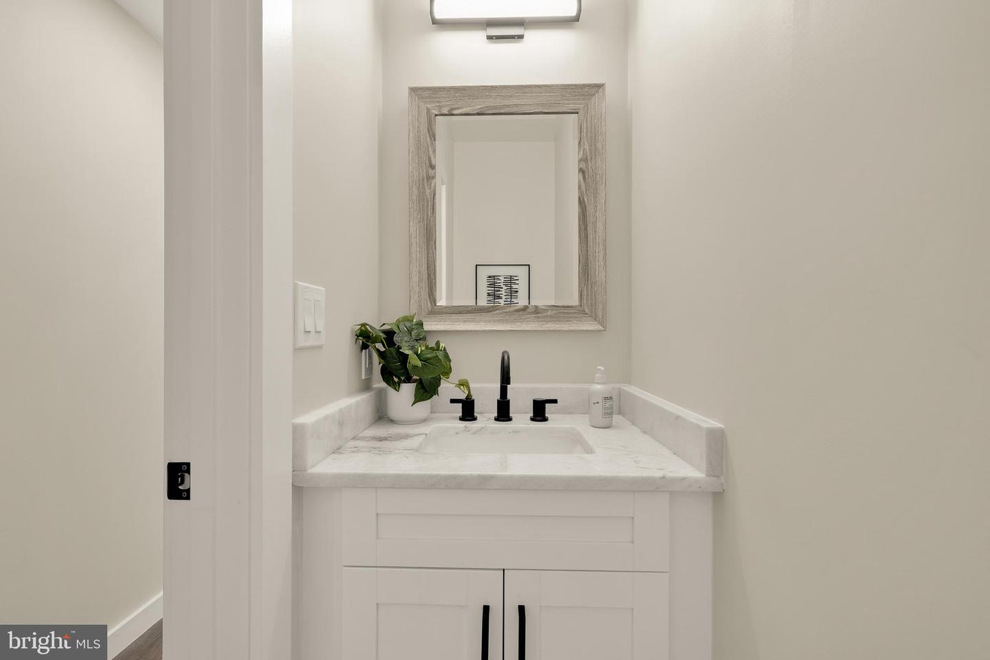 2716 Sherman Ave Nw #ph4 Property Photo 6