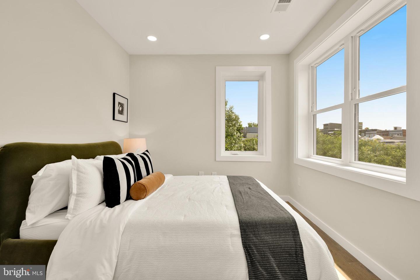 2716 Sherman Ave Nw #ph4 Property Photo 7