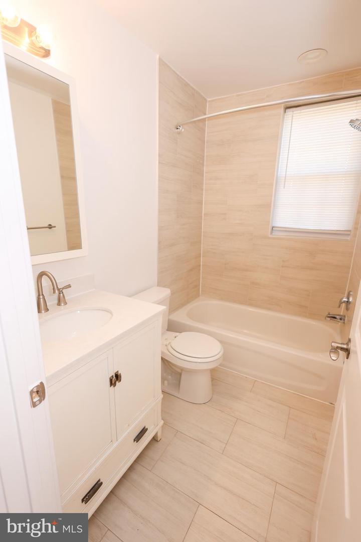 4255 Eads St Ne #3 Property Photo 10