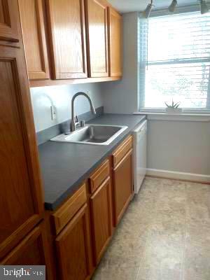 742 Brandywine St Se #202 Property Photo 6