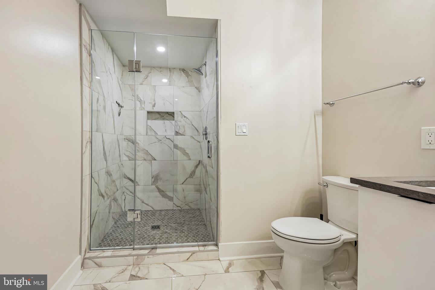1645 West Virginia Ave Ne #1 Property Photo 21