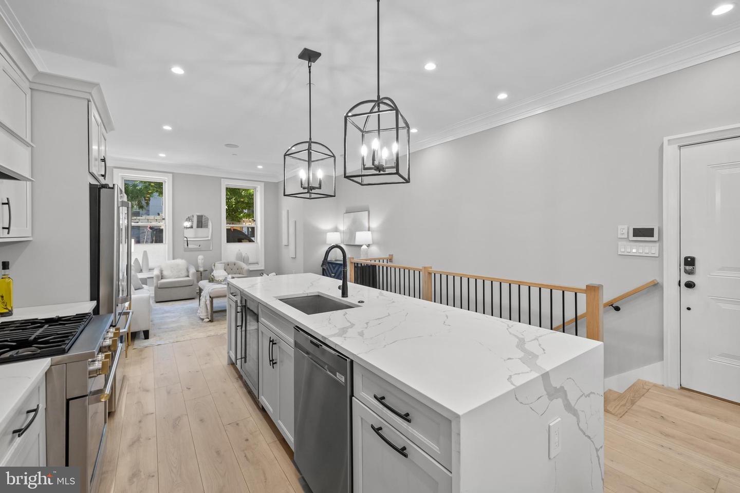 927 N St Nw #one Property Photo 7