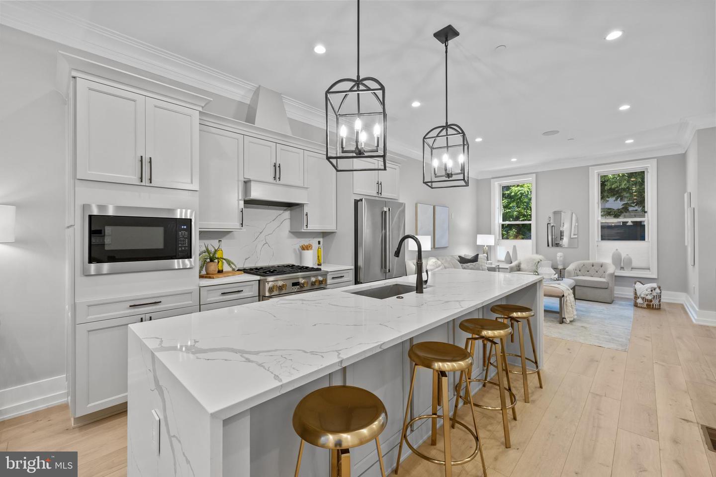 927 N St Nw #one Property Photo 16