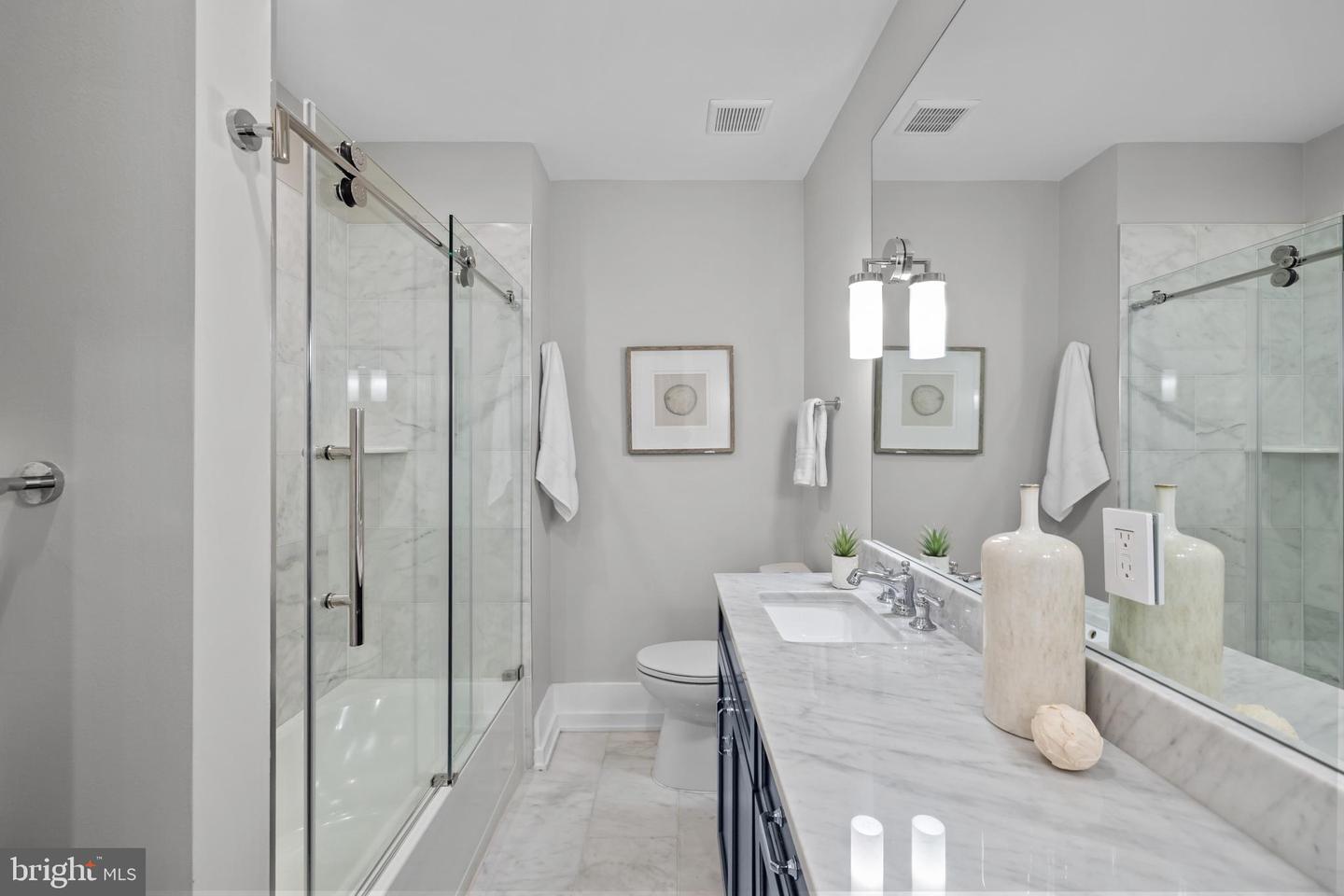 927 N St Nw #one Property Photo 26