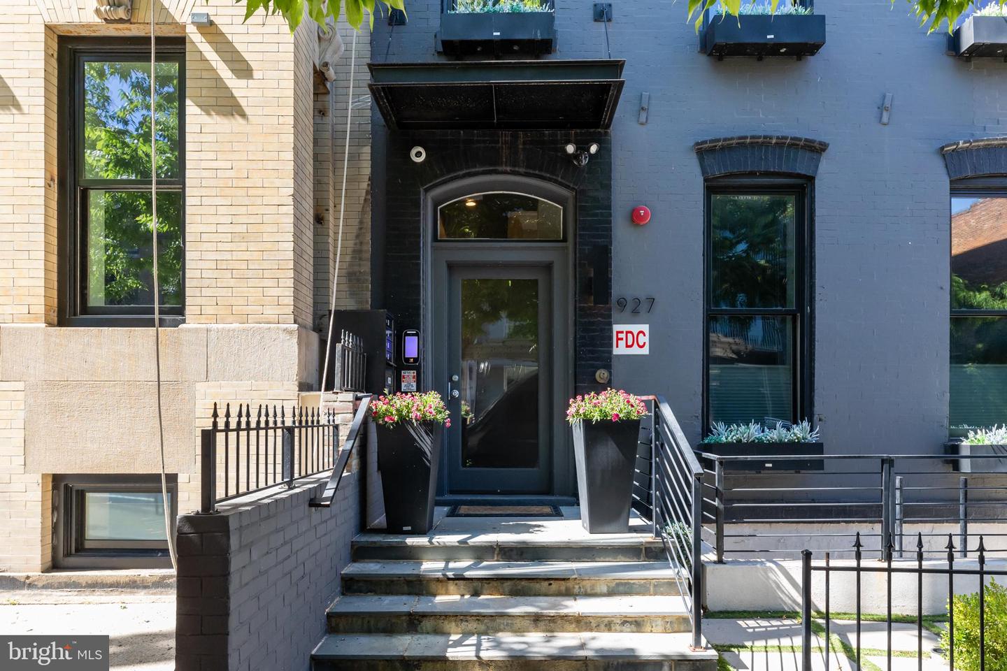 927 N St Nw #one Property Photo 30