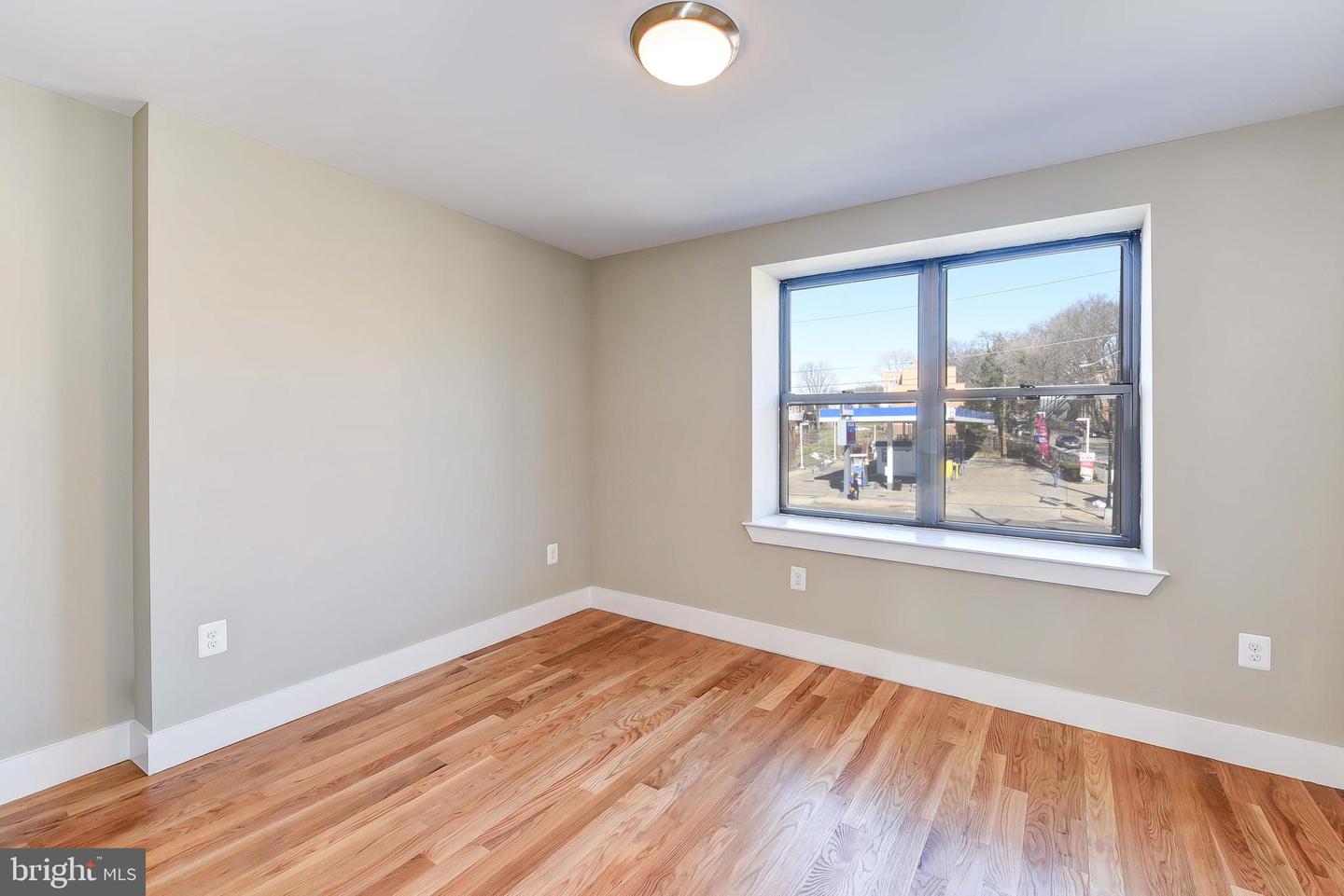 2031 Benning Rd Ne #b Property Photo 7