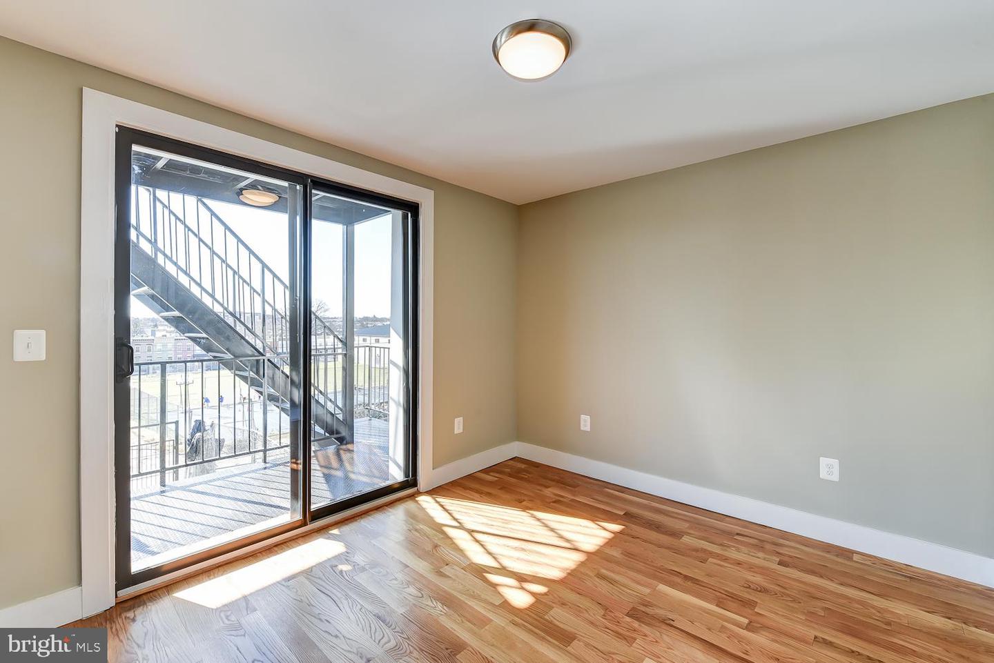 2031 Benning Rd Ne #b Property Photo 13