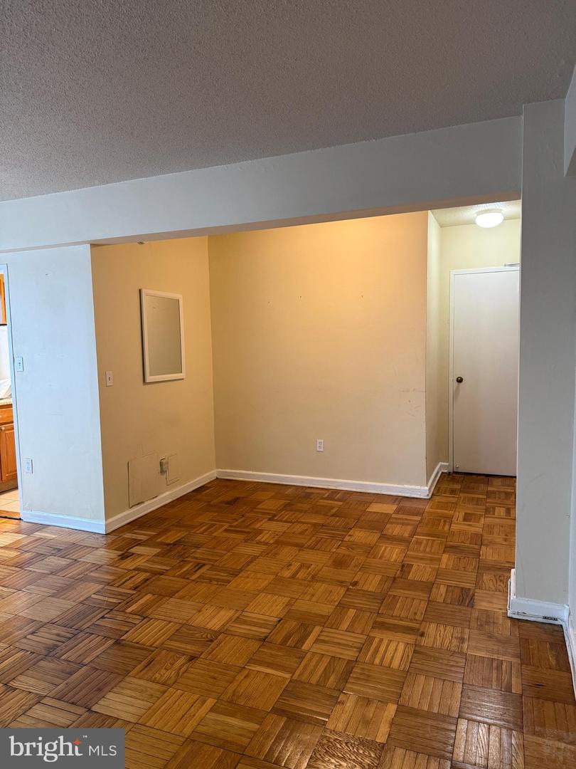 2141 I St Nw #516 Property Photo 6