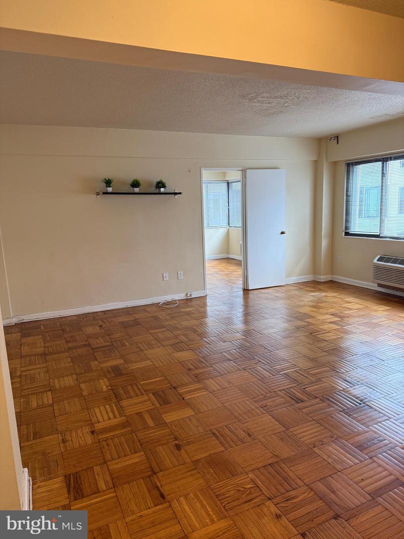 2141 I St Nw #516 Property Photo 8