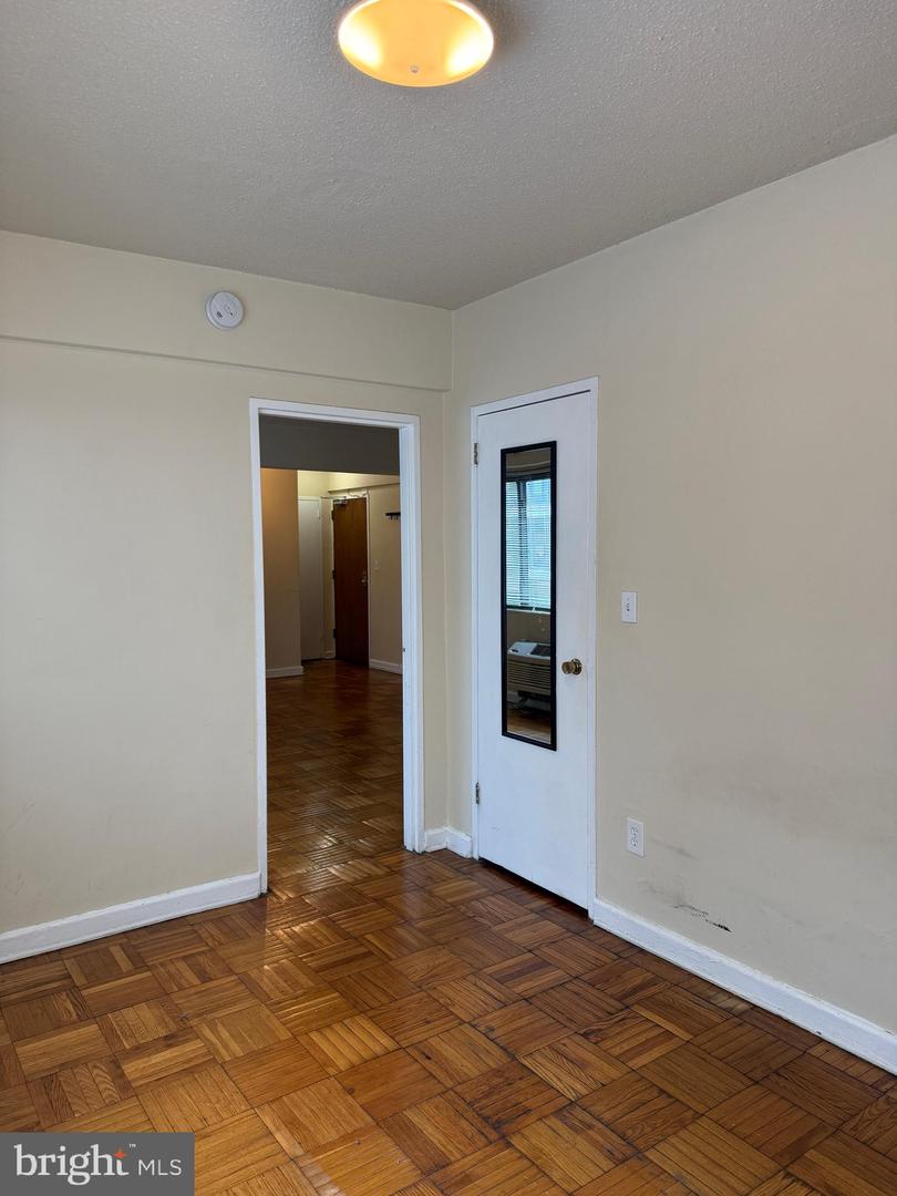 2141 I St Nw #516 Property Photo 24