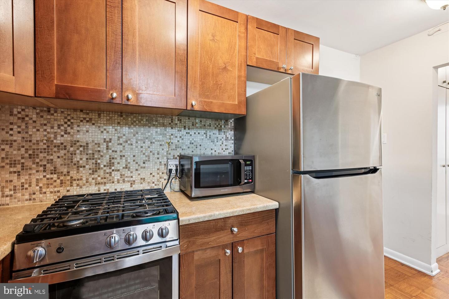 950 25th St Nw #709-n Property Photo 12