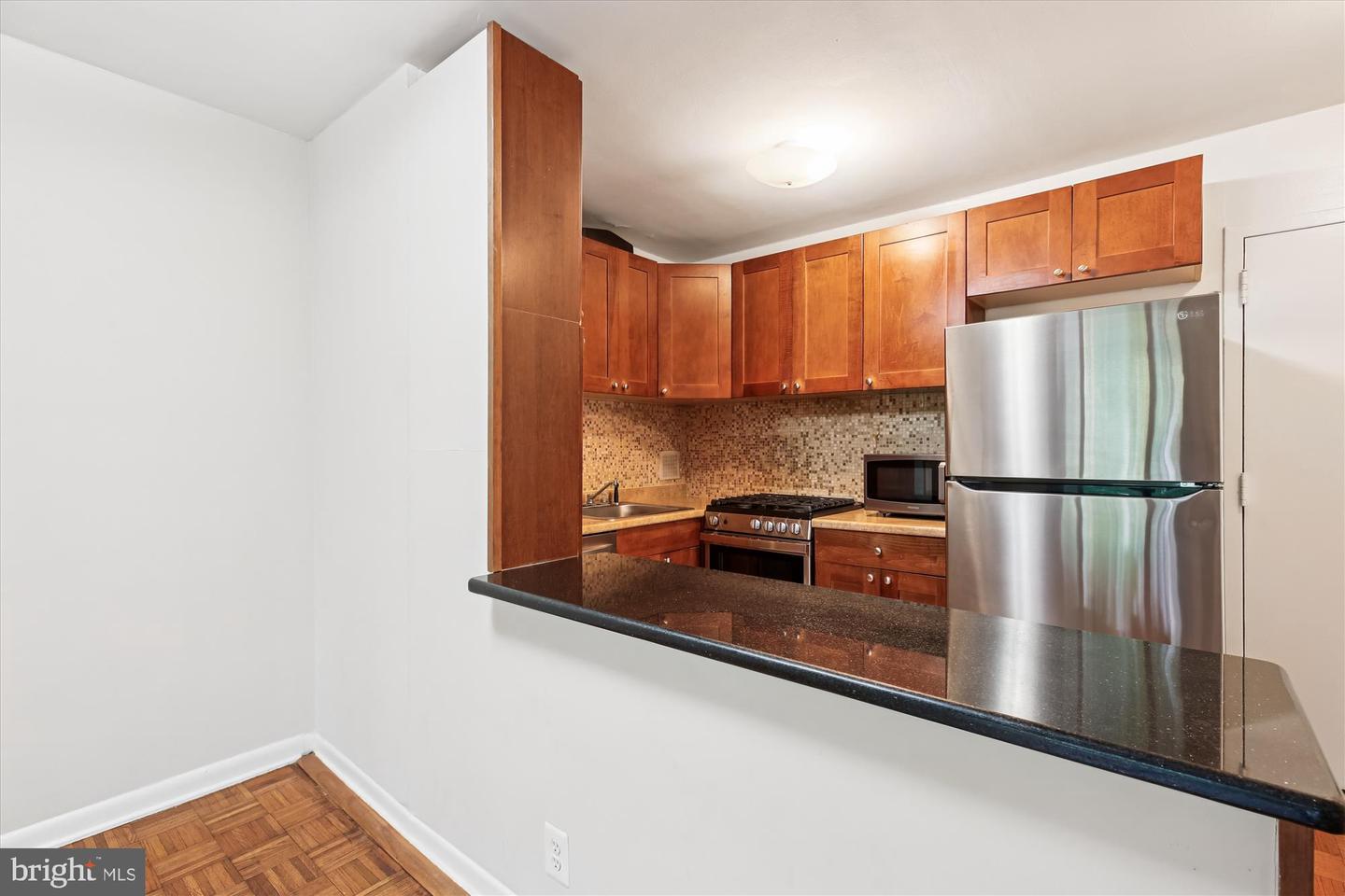 950 25th St Nw #709-n Property Photo 14