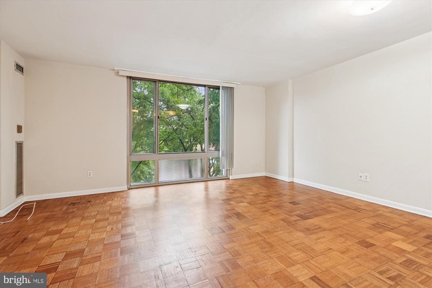 950 25th St Nw #709-n Property Photo 16