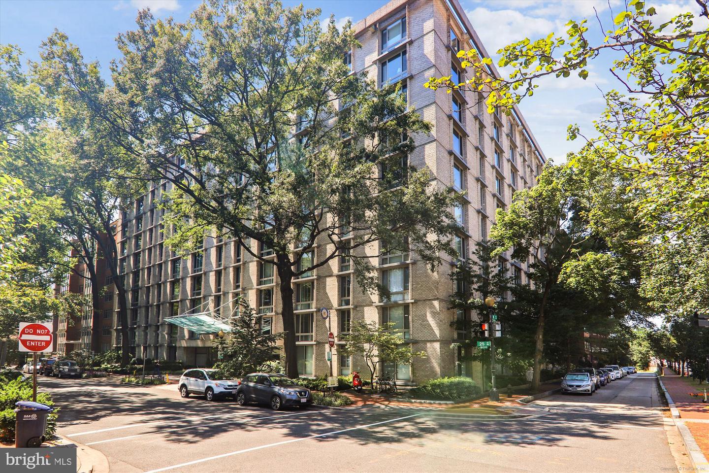 950 25th St Nw #709-n Property Photo 28