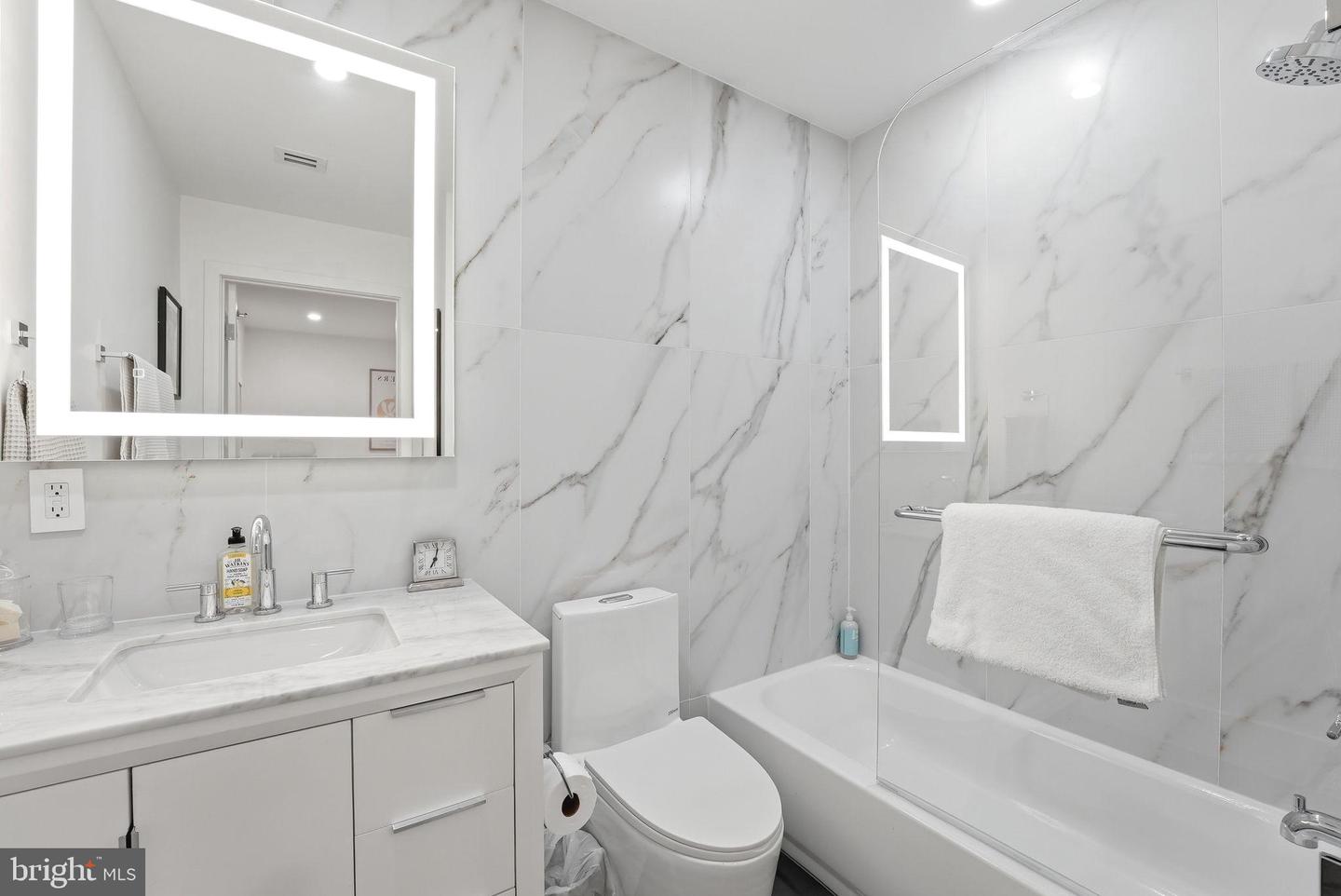 3219 Wisconsin Ave Nw #301 Property Photo 10