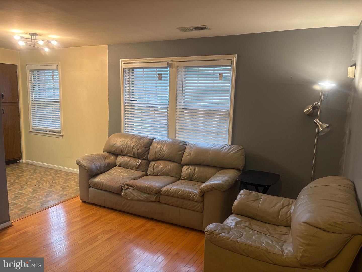 2107 Fort Davis St Se #202 Property Photo 3