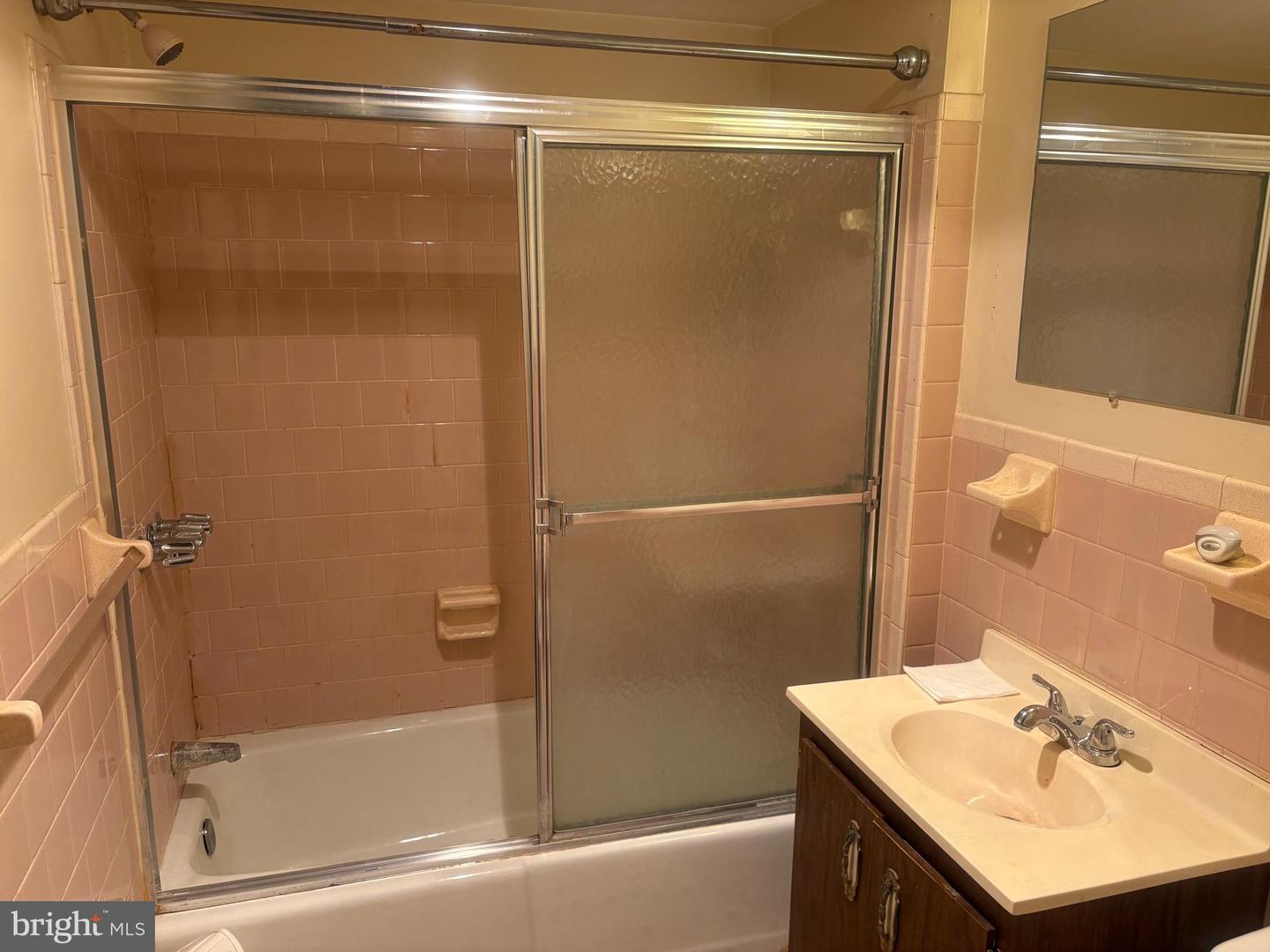 2107 Fort Davis St Se #202 Property Photo 5