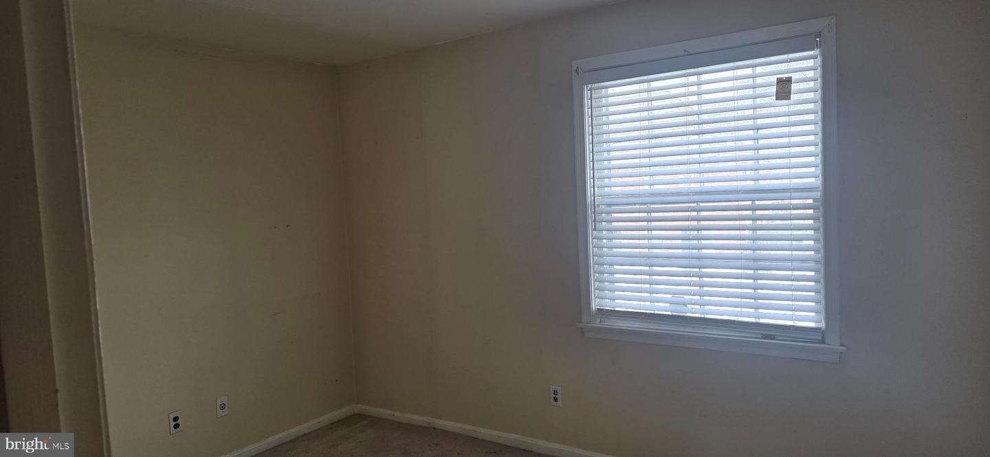 2107 Fort Davis St Se #202 Property Photo 6