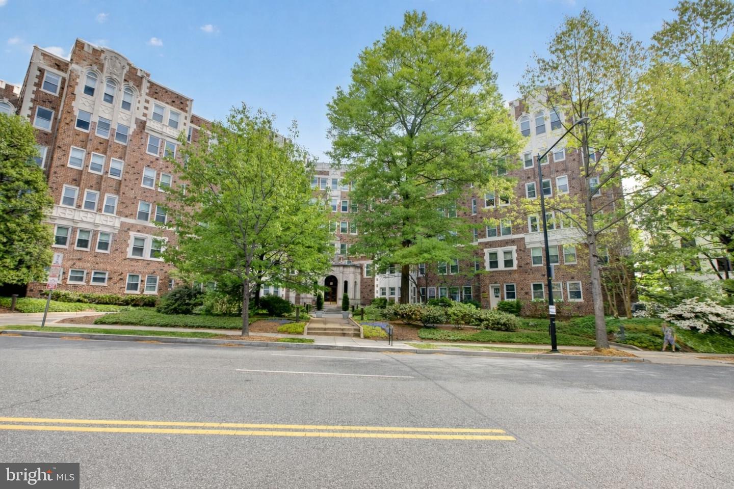 4707 Connecticut Ave Nw #103 Property Photo 11