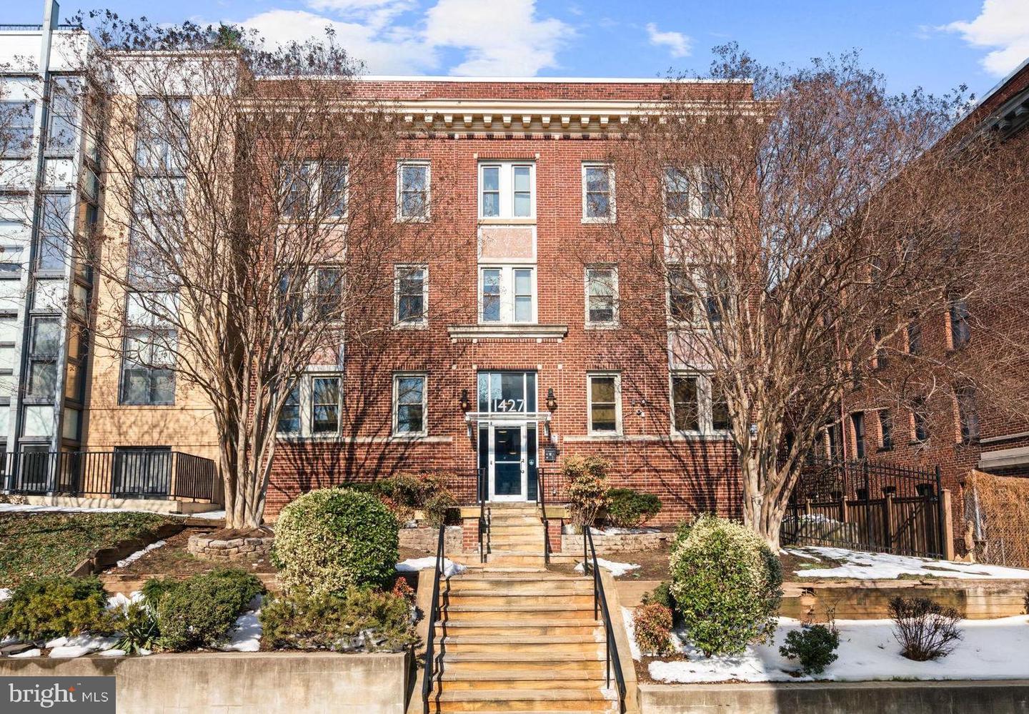 1427 Chapin St Nw #306 Property Photo 2