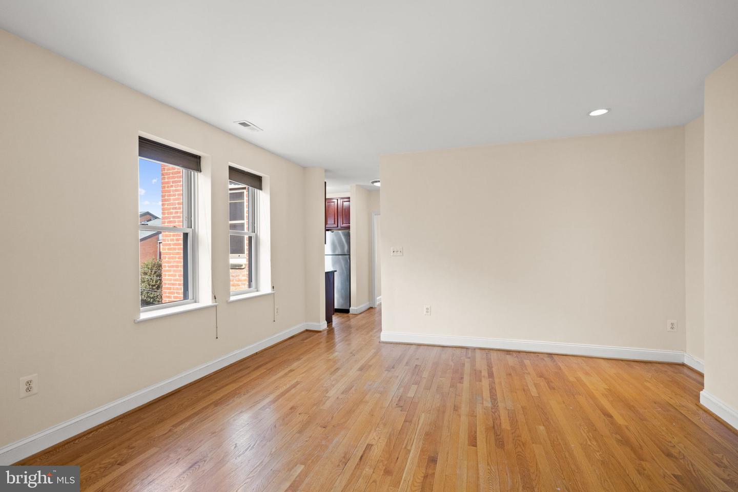 1427 Chapin St Nw #306 Property Photo 8