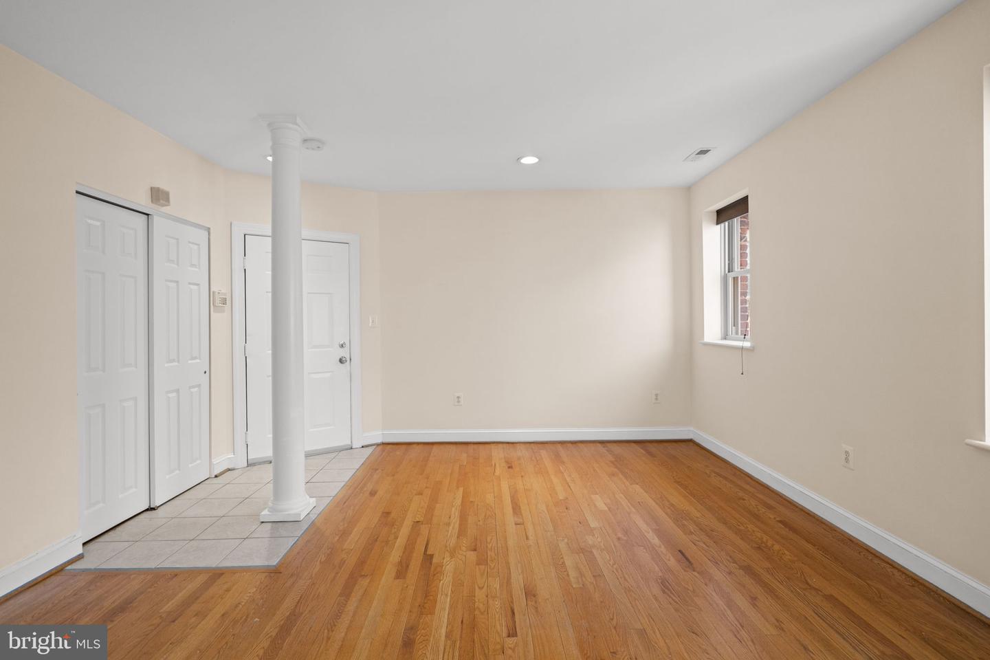 1427 Chapin St Nw #306 Property Photo 11