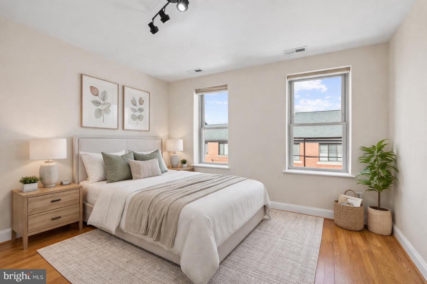 1427 Chapin St Nw #306 Property Photo 22