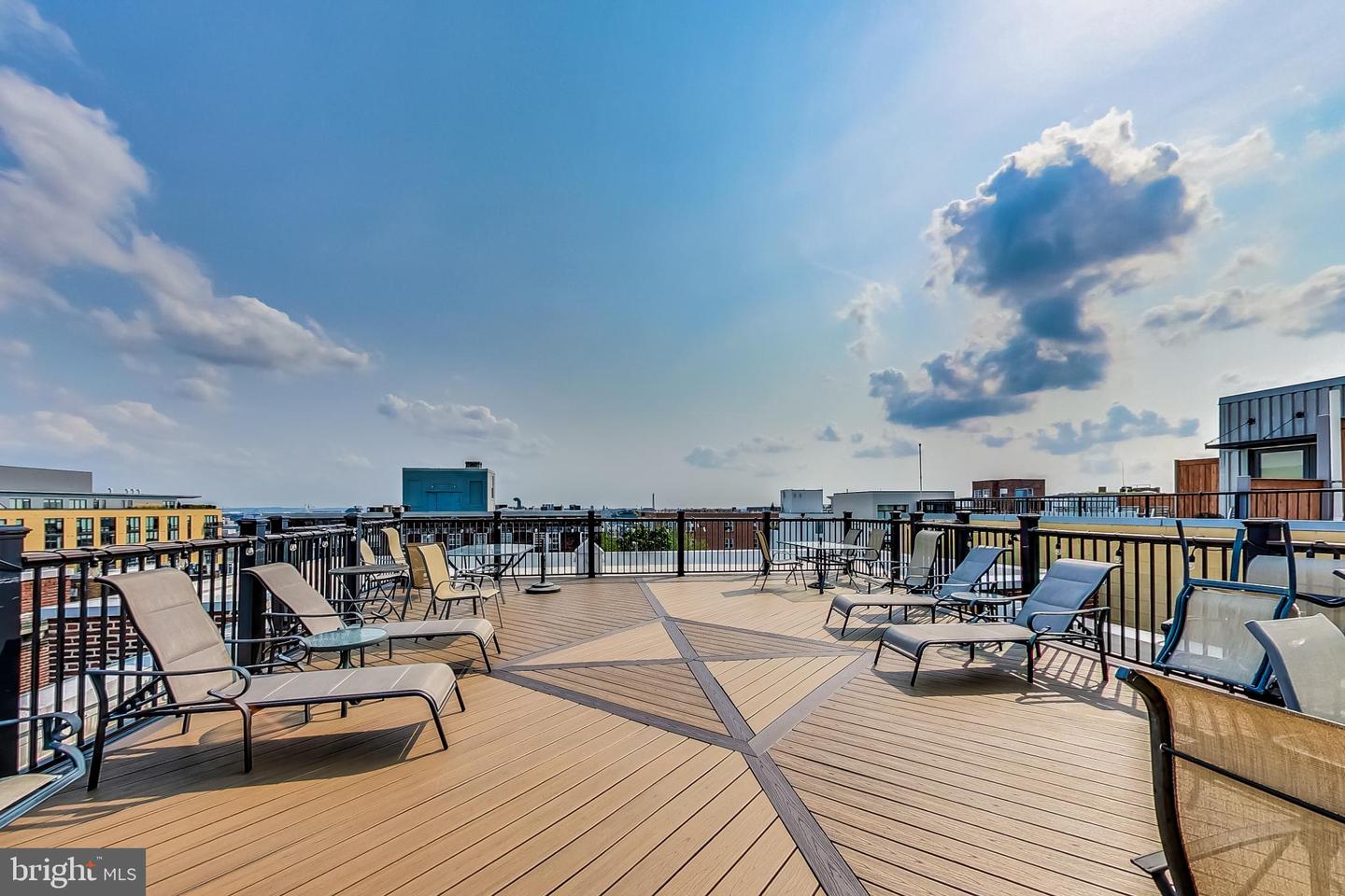 1427 Chapin St Nw #306 Property Photo 32