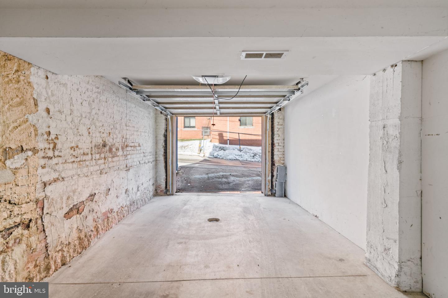 1427 Chapin St Nw #306 Property Photo 35
